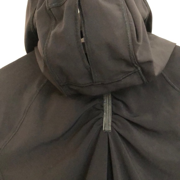 Lululemon lighten up Pullover - Picture 6 of 13